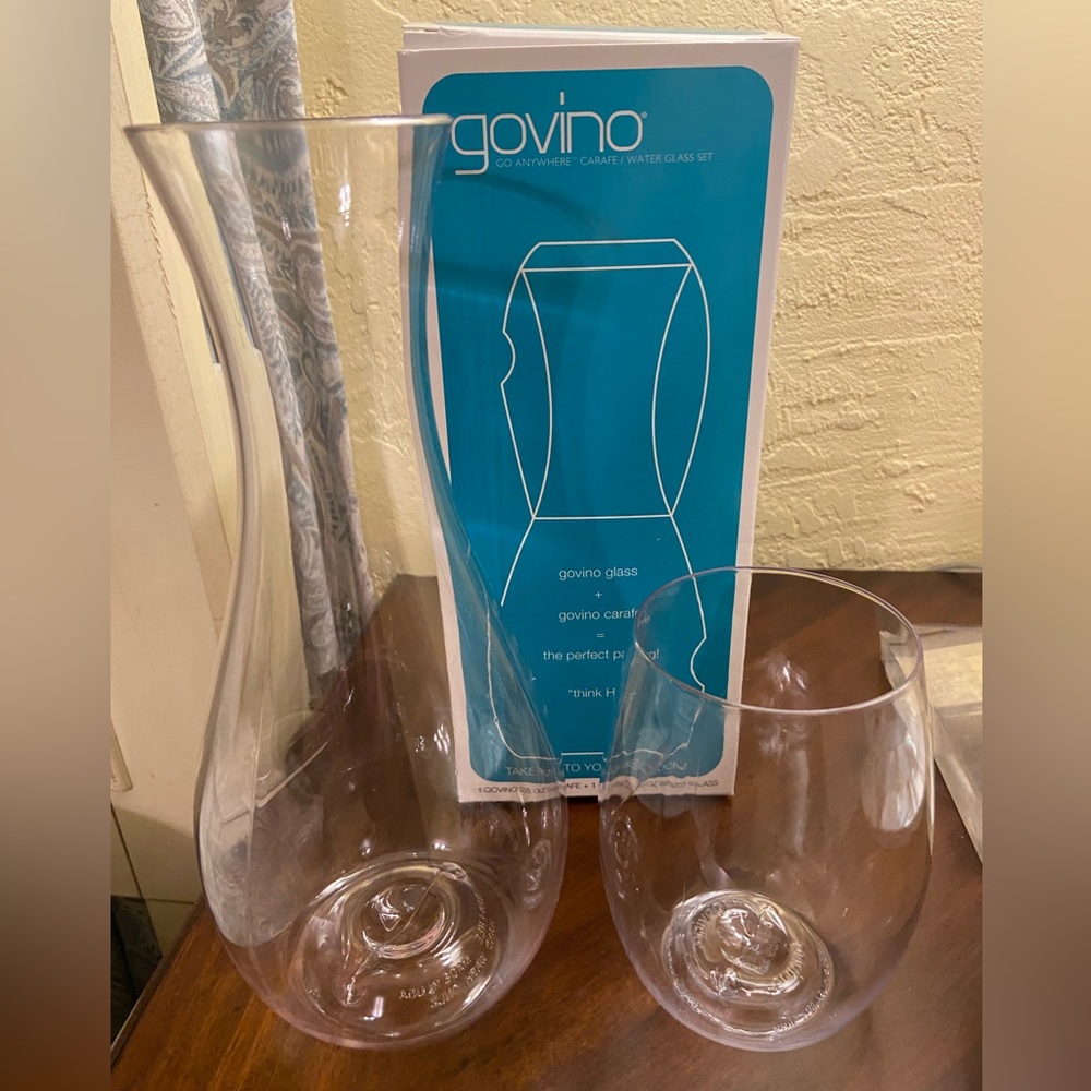 Govino bedside carafe and cup